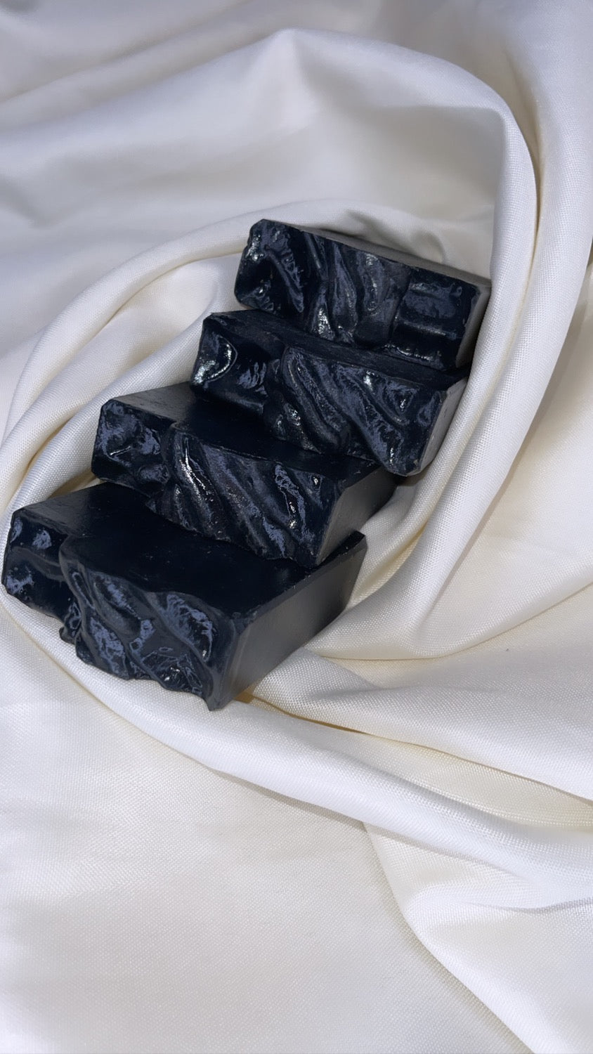 Black Widow Face & Body Bar  image 0